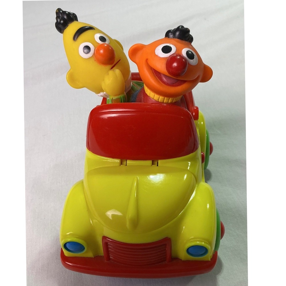 Vintage Playskool Sesame Street Ernie & Bert Convertible Car Electronic Untested